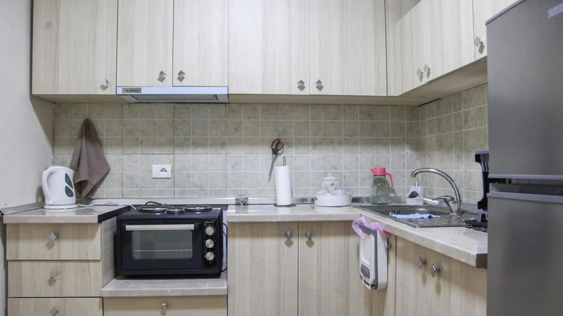 Central Escape Apartment Tirana 0*,  Albania